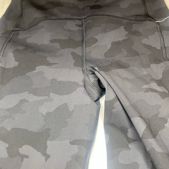 NWT Lululemon Swift Speed Crop HR 21” - Picture 10 of 13